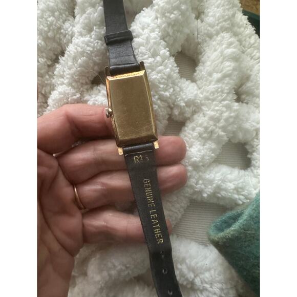 UNIQUE VINTAGE 1930's BULOVA TANK WATCH TEAL GREEN BLUE FACE MANUAL WIND WORKS! - Picture 4 of 7